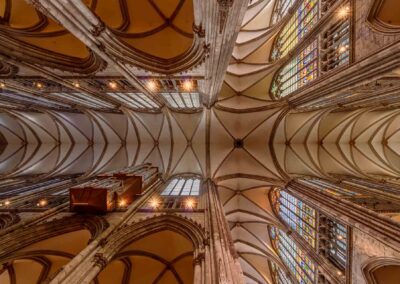 Kölner Dom Mittelschiff Blick nach oben